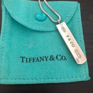 Tiffany’s bar necklace